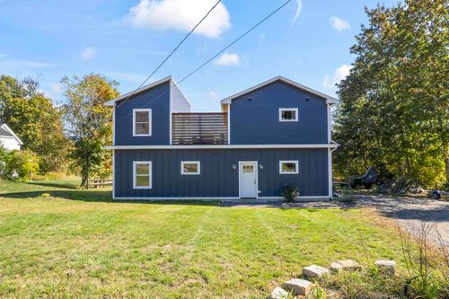 38 High St, North Berwick, ME, 03906-6107 | Card Image