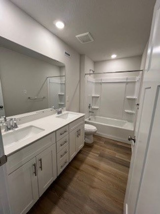 second full bath on second floor | Image 18