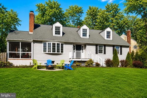 8 Turner Ct, Princeton, NJ, 08540-3426 | Card Image
