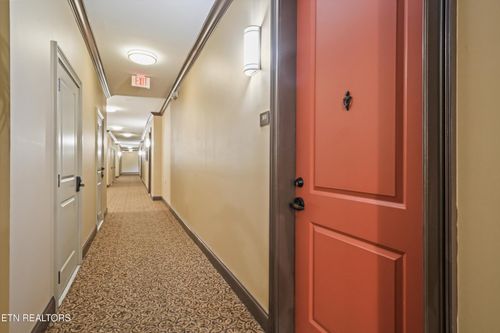 308-445 W Blount Ave, Knoxville, TN, 37920-1106 | Card Image