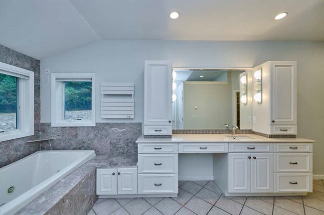 274 Cochituate Rd, House other with 4 bedrooms, 3 bathrooms and 8 parking in Wayland MA | Image 17