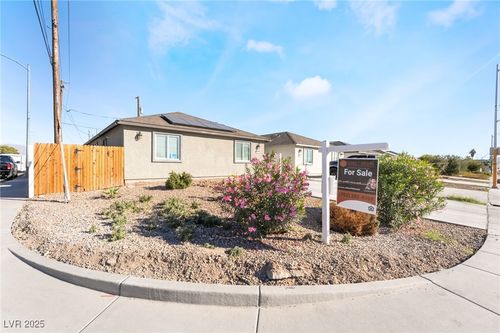 878 W Lake Mead Blvd, Las Vegas, NV, 89106-2338 | Card Image