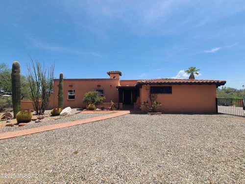 351 W Calle Lecho, Green Valley, AZ, 85622-3326 | Card Image
