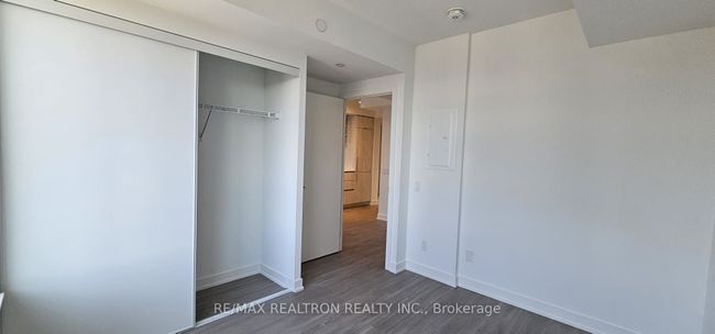 3801 - 8 Wellesley St W, Condo with 1 bedrooms, 1 bathrooms and null parking in Toronto ON | Image 9