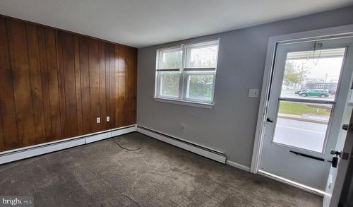 a-309 Green St, MARCUS HOOK, PA, 19061-4817 | Card Image