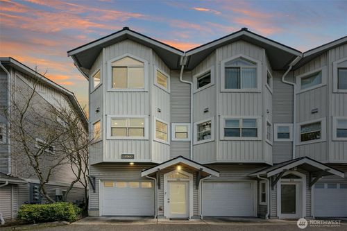 101-11560 Stone Ave N, Seattle, WA, 98133-1516 | Card Image