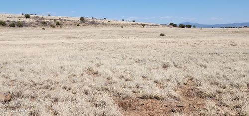 Lot 66 Juniperwood Rnch, Ash Fork, AZ, 86320 | Card Image