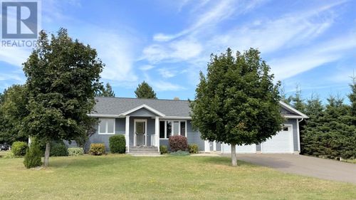 368 Greenwood Dr, Summerside, PE, C1N6H9 | Card Image