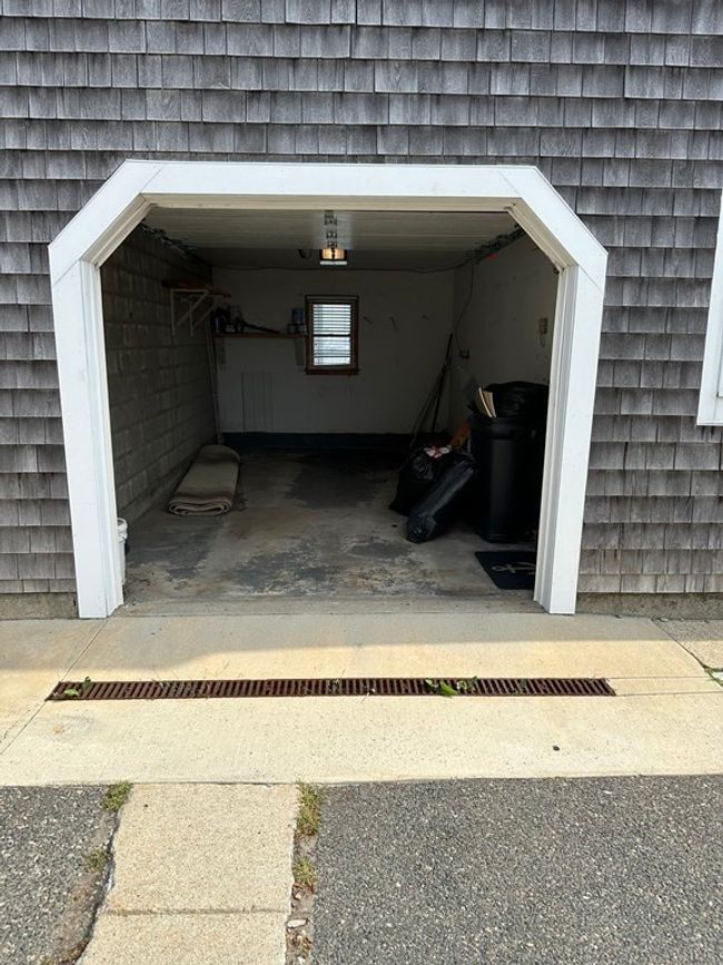 WGARAGE - 11 Spinnaker Hill Ln, Condo with 1 bedrooms, 1 bathrooms and 2 parking in Hull MA | Image 30