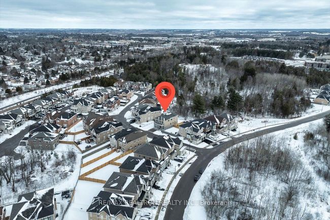 7 Maple Fields Cir, House other with 5 bedrooms, 4 bathrooms and 2 parking in Aurora ON | Image 48