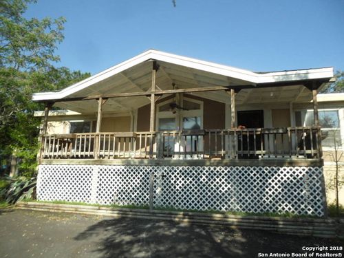 252 Sir Winston Dr, Canyon Lake, TX, 78133-4618 | Card Image