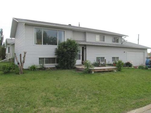 9603 98th Street, Wembley, AB, T0H3C0 | Card Image