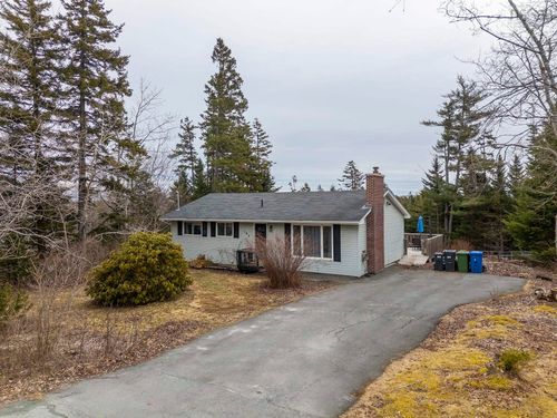104 Orchard Dr, Middle Sackville, NS, B4E3B3 | Card Image