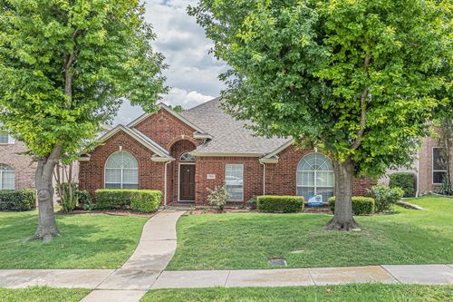 1426 Ranch Hill Dr, Irving, TX, 75063-5067 | Card Image