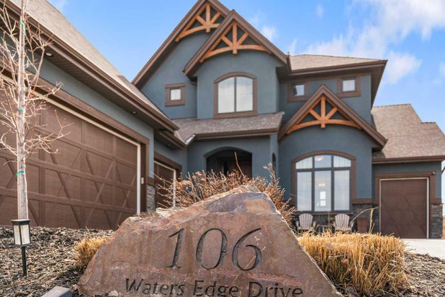 106 Waters Edge Drive, Home with 4 bedrooms, 4 bathrooms and 4 parking in Heritage Pointe AB | Image 2