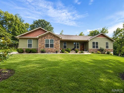 8 Eva Dr, De Soto, MO, 63020-3931 | Card Image