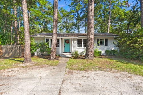 305 Forest Cir, Walterboro, SC, 29488-2823 | Card Image