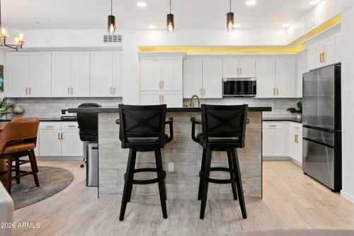 1017-7601 E Indian Bend Rd, Scottsdale, AZ, 85250-4624 | Card Image