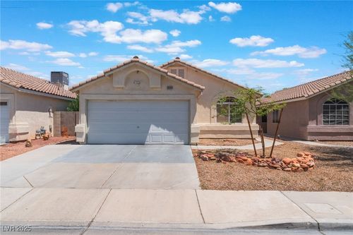 3640 Copper Cactus Dr, Las Vegas, NV, 89129-6832 | Card Image