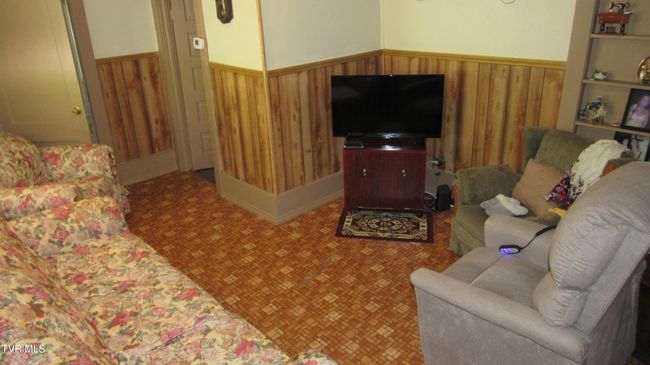 5428 Guest River Rd, House other with 2 bedrooms, 1 bathrooms and null parking in Norton VA | Image 24