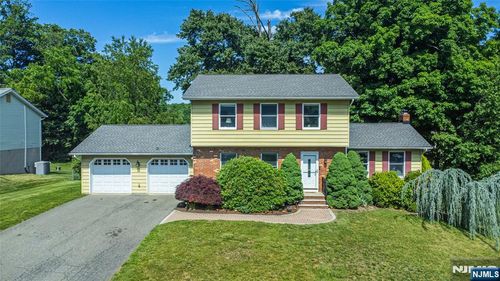 4 Hover Dr, Mount Arlington, NJ, 07856-1019 | Card Image