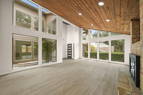 3010 Manila Ln, Houston, TX, 77043-1312 | Card Image