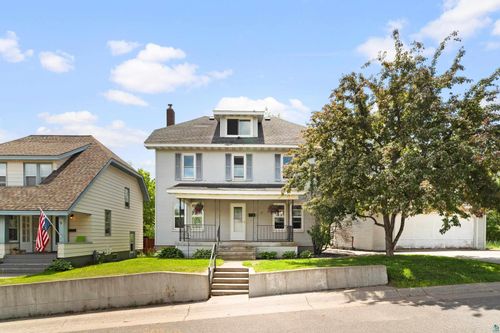 7 Marine Ct, Duluth, MN, 55808-1132 | Card Image
