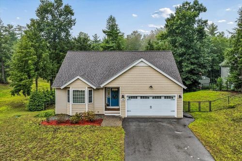 33 Ward Way, Danville, NH, 03819-3043 | Card Image