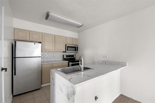 apt-67-10001 Westpark Dr, Houston, TX, 77042-5941 | Card Image