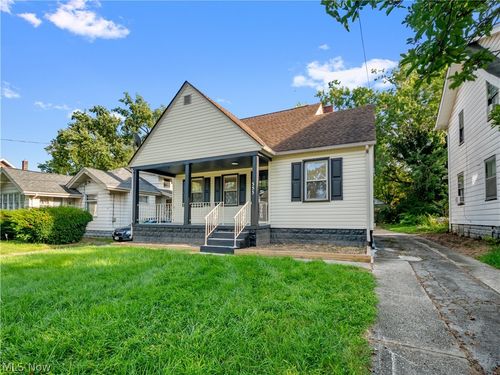 353 Hilton Ave, Youngstown, OH, 44507-1916 | Card Image