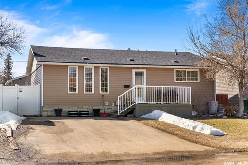 316 Elder St, Pense, SK, S0G3W0 | Card Image