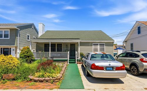 315 E 11th Ave, North Wildwood, NJ, 08260-5641 | Card Image