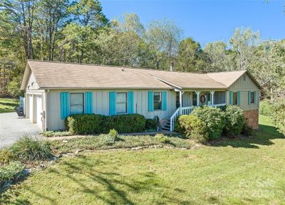 553 Nellie John Drive, House other with 3 bedrooms, 2 bathrooms and null parking in Clyde NC | Image 1