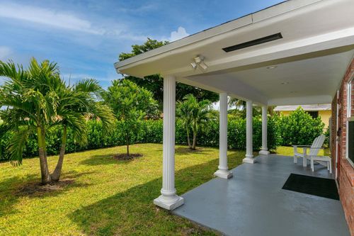 825 Ne 10th Ave, Pompano Beach, FL, 33060-5720 | Card Image