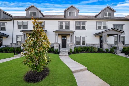 8905 Stablehand Mews, Frisco, TX, 75035-1913 | Card Image