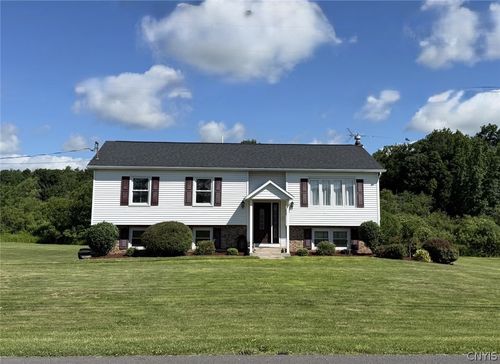 6905 Fairway Dr, Westmoreland, NY, 13490-1217 | Card Image
