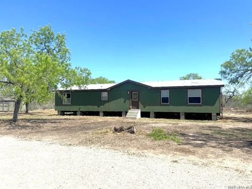 435 North Trail, Pleasanton, TX, 78064 | Card Image