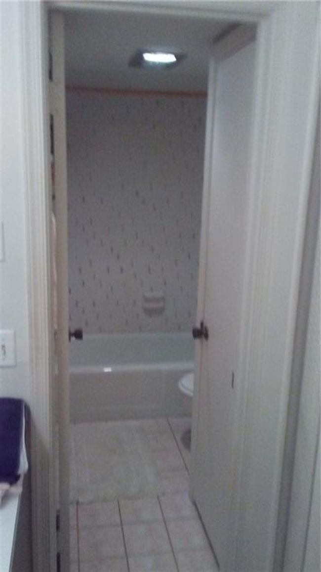 APT-130D - 1428 Se 4 Th Ave, Condo with 1 bedrooms, 2 bathrooms and null parking in Deerfield Beach FL | Image 8