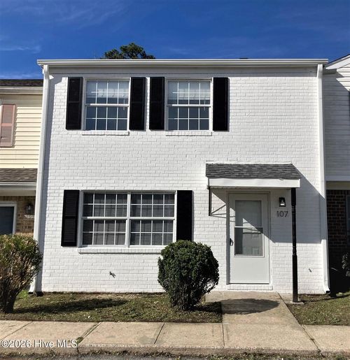 107 Villa Dr, Jacksonville, NC, 28546-7416 | Card Image