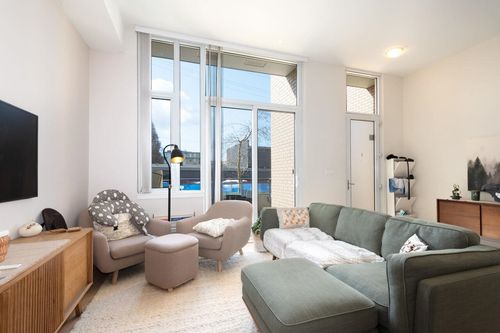 2063 10th Ave W, Vancouver, BC, V6J0H1 | Card Image