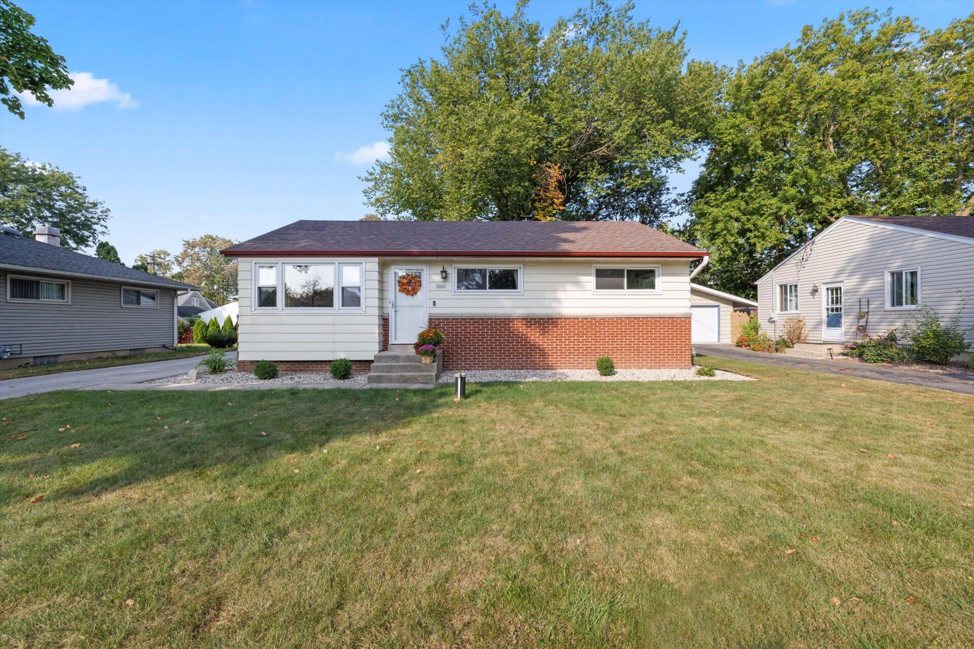 114th St, Hales Corners, WI 53130