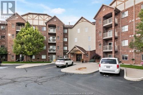 309-3160 Wildwood Dr, Windsor, ON, N8R2K8 | Card Image