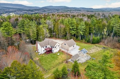 38 Paradise Ln, Mount Holly, VT, 05758-9597 | Card Image