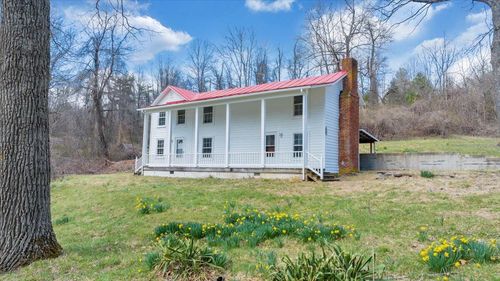 9537-9539 Floyd Hwy N, Copper Hill, VA, 24079-1701 | Card Image