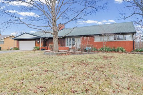 21225 Balfour St, Clinton Township, MI, 48036-1513 | Card Image