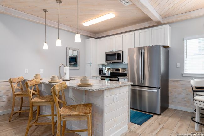 UNIT-402 - 1701 S Station St, Townhouse with 3 bedrooms, 3 bathrooms and null parking in Port Aransas TX | Image 12