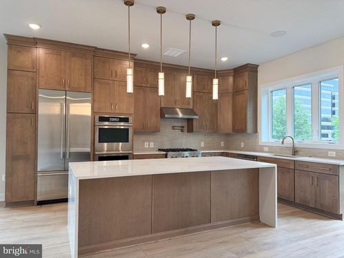 6332 Cetus Ln, NORTH BETHESDA, MD, 20852 | Card Image