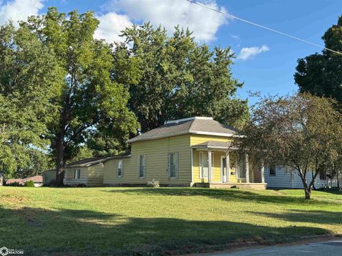 411 New York Ave, Creston, IA, 50801-3450 | Card Image