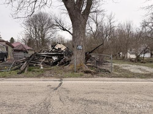 7975 Dayton Liberty Rd, New Lebanon, OH, 45345-9619 | Card Image