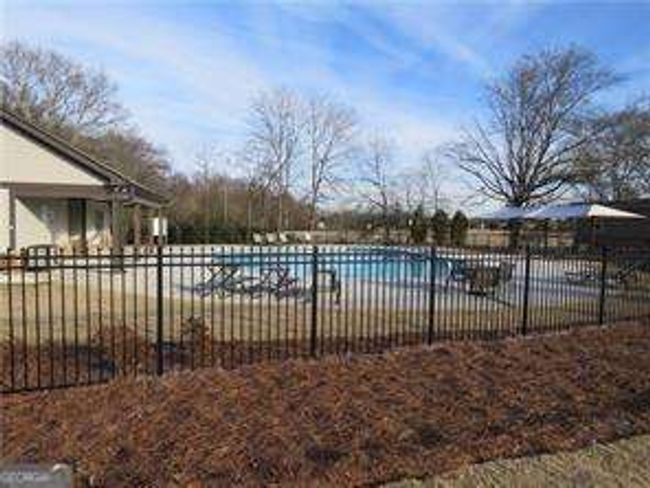 8265 Village Pl, Townhouse with 3 bedrooms, 3 bathrooms and 2 parking in Suwanee GA | Image 33